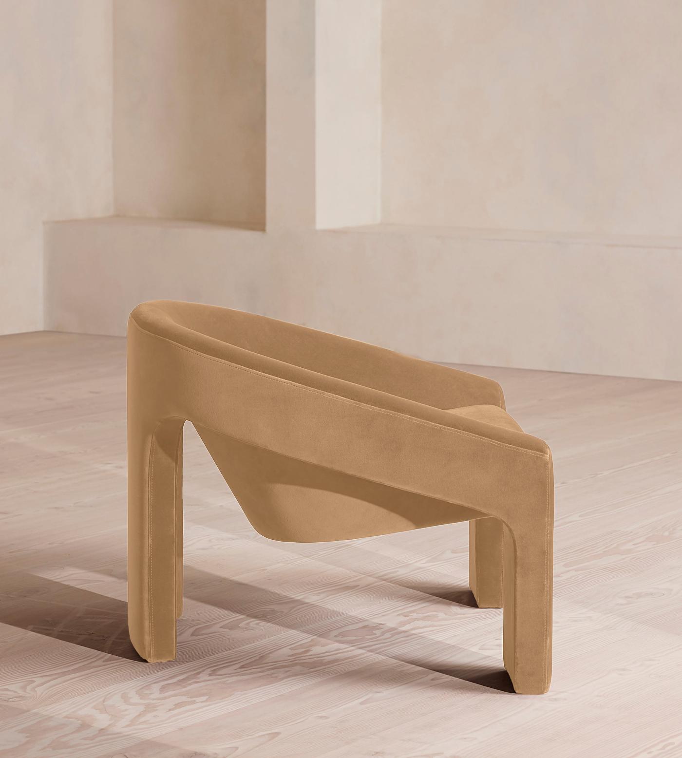 Kova Lounge Chair